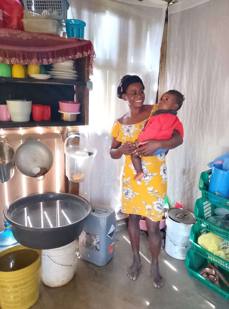 Four Little Ones and a Brave Mother