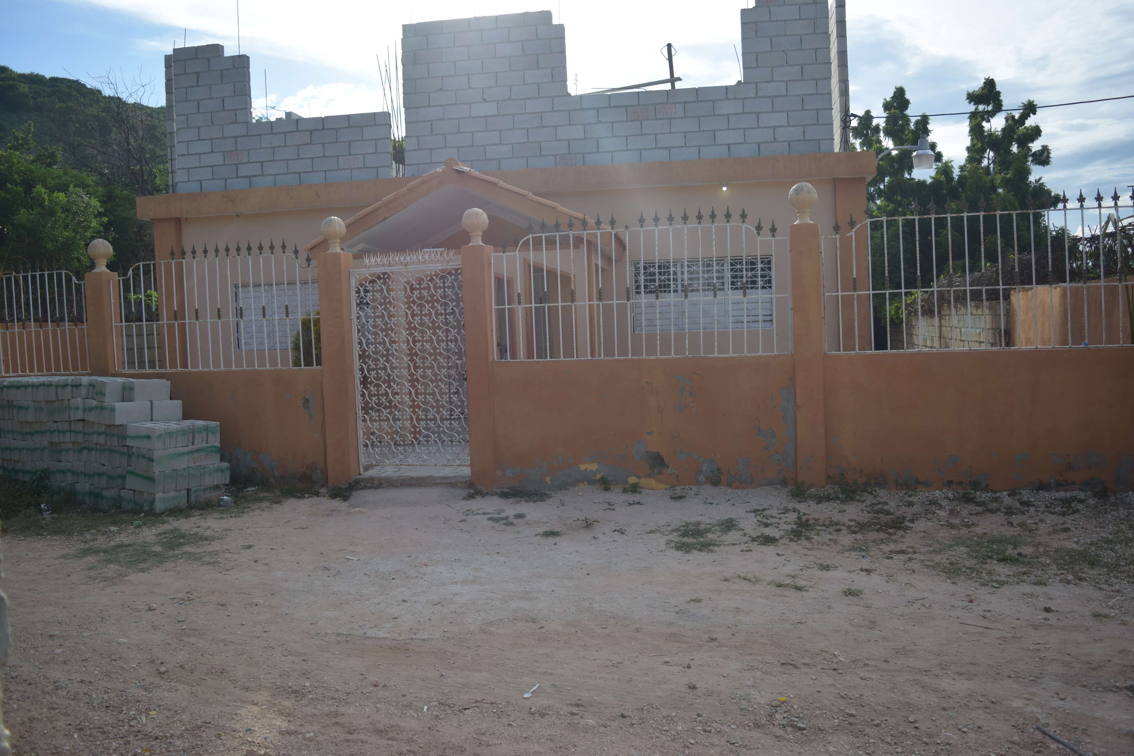 Construction of classrooms on the roof of the church