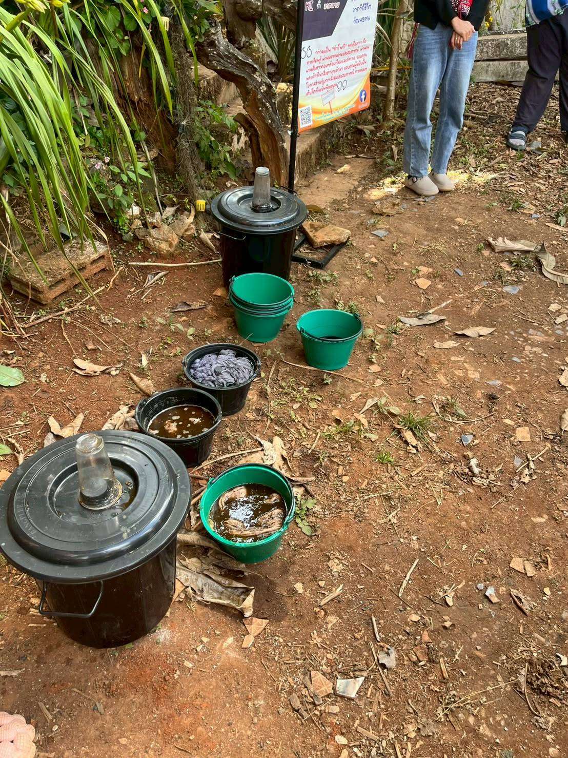 Equipment for dyeing yarn.