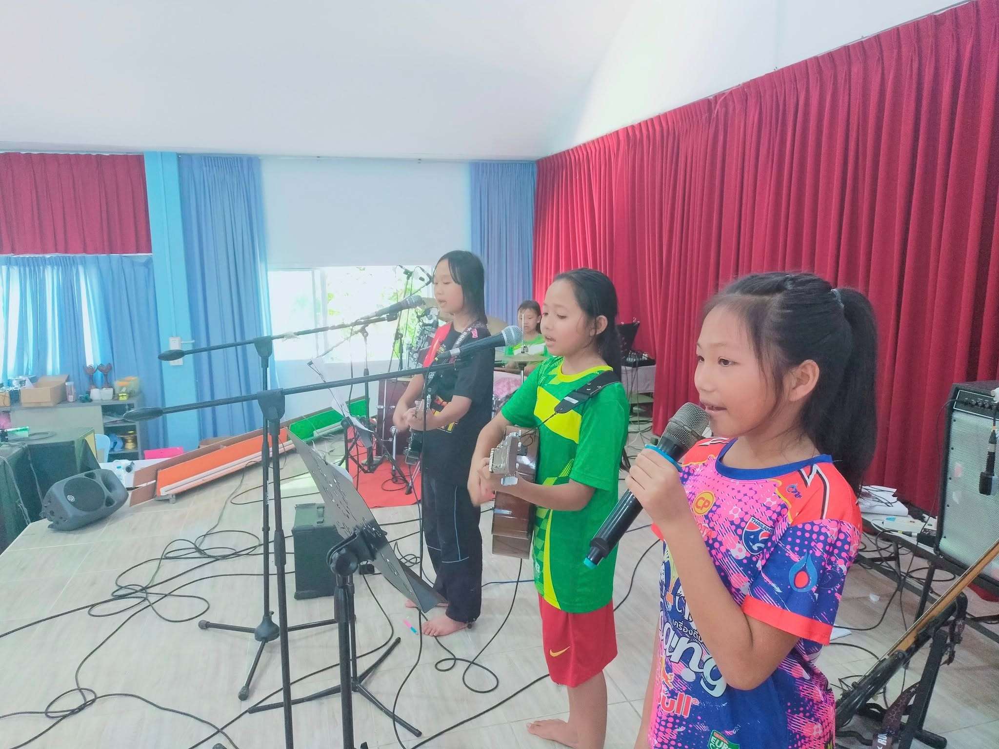 Raising a young child to lead worship.
