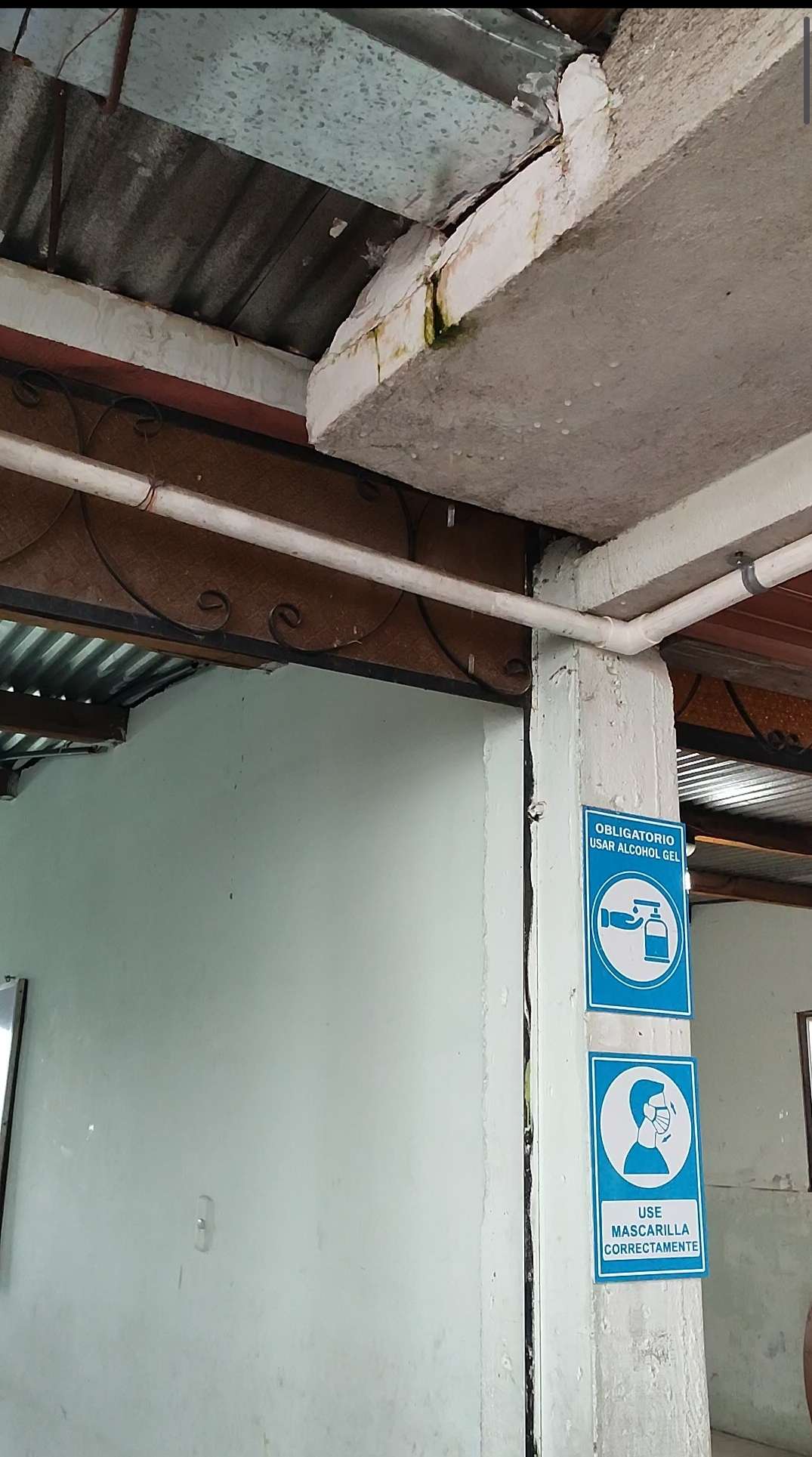 They tried to repair it, but water is still leaking.