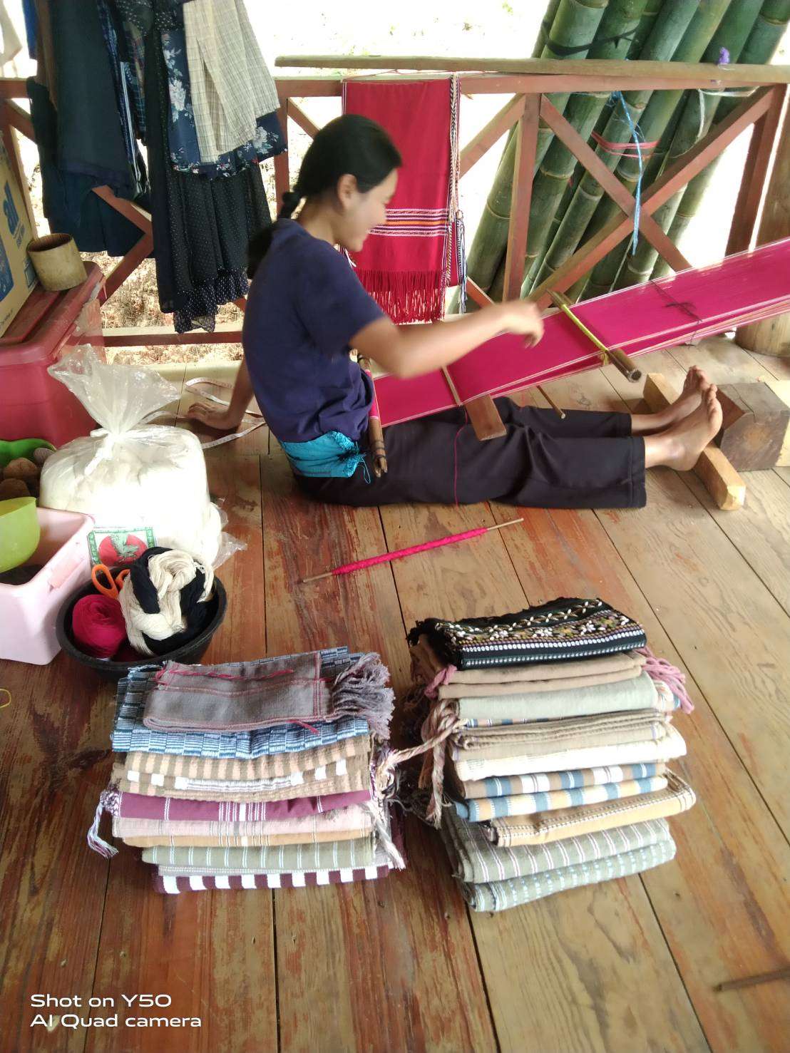 Naturally dyed woven fabric products