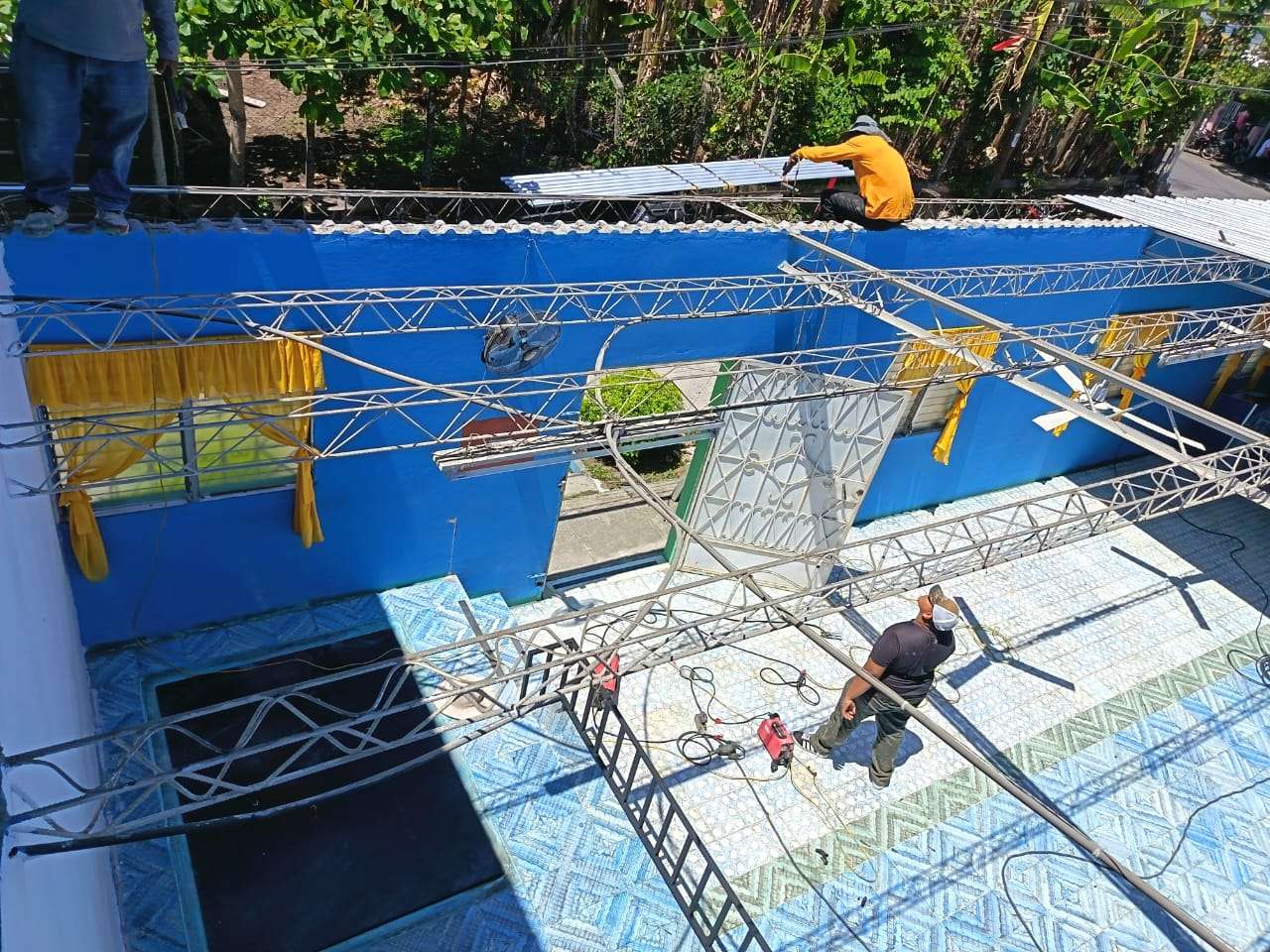 Progress in the construction of our church roof.