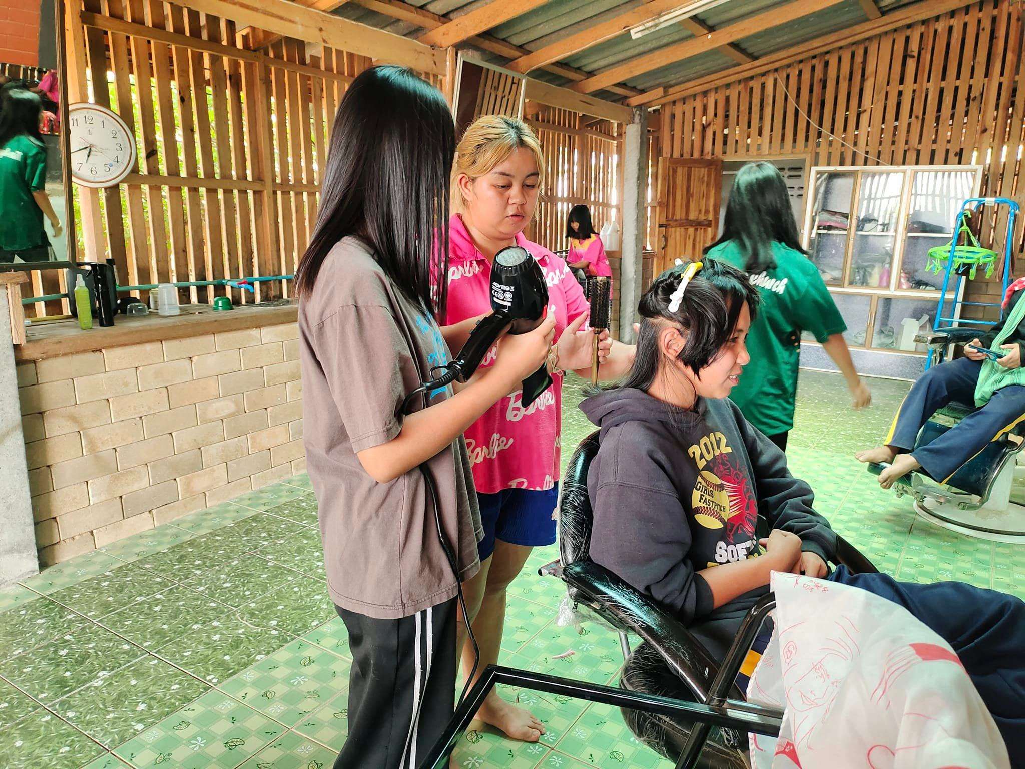 Beauty Profession Training to Keep Families Together