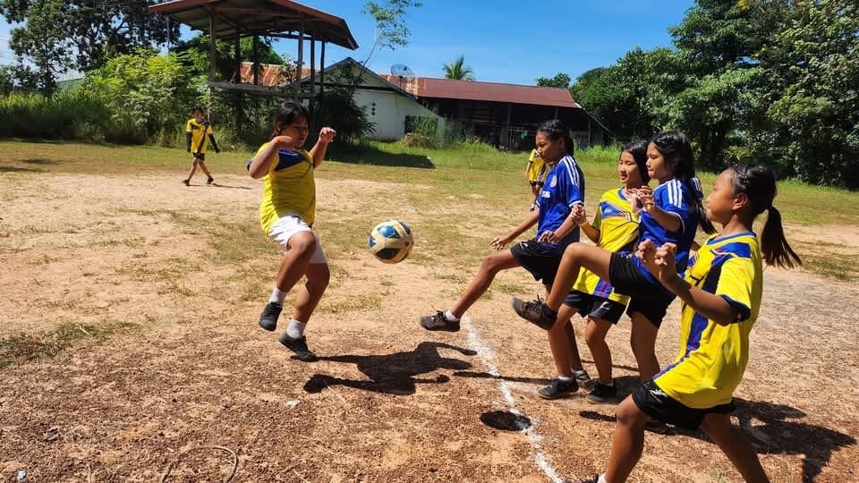 Girls' football under 15 years old
