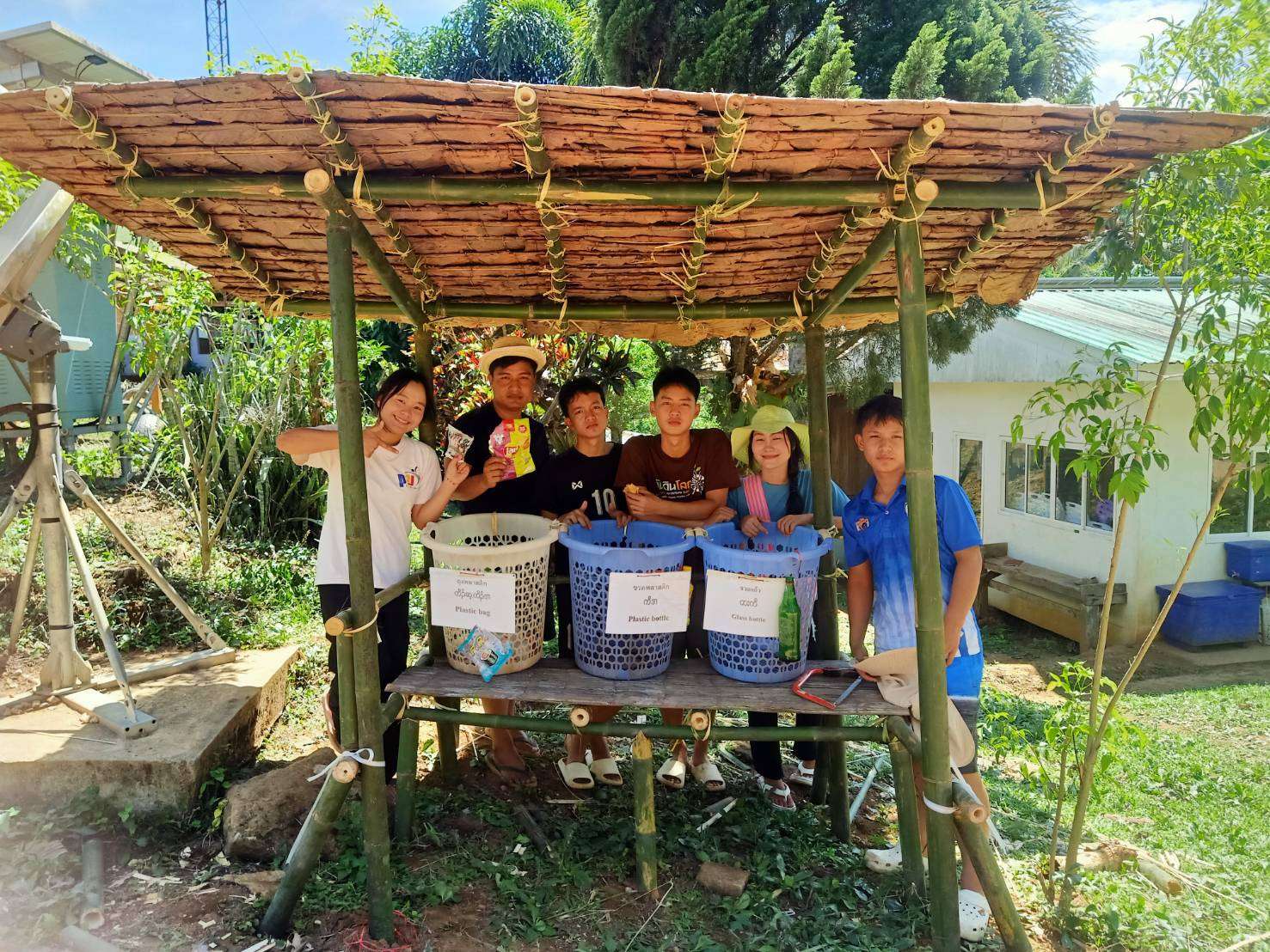 Youth leaders create a waste separation point (completed)