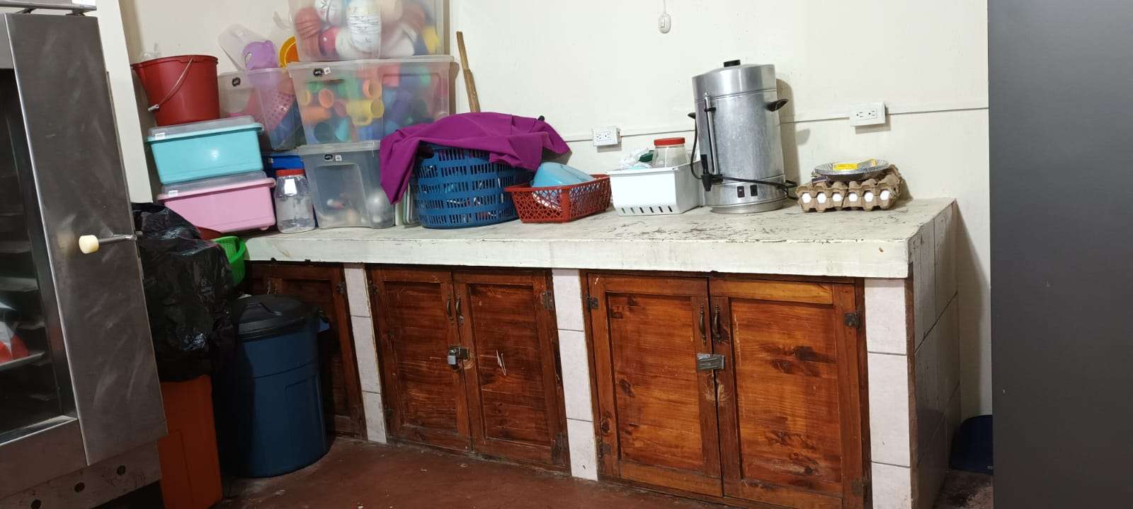 food preparation area