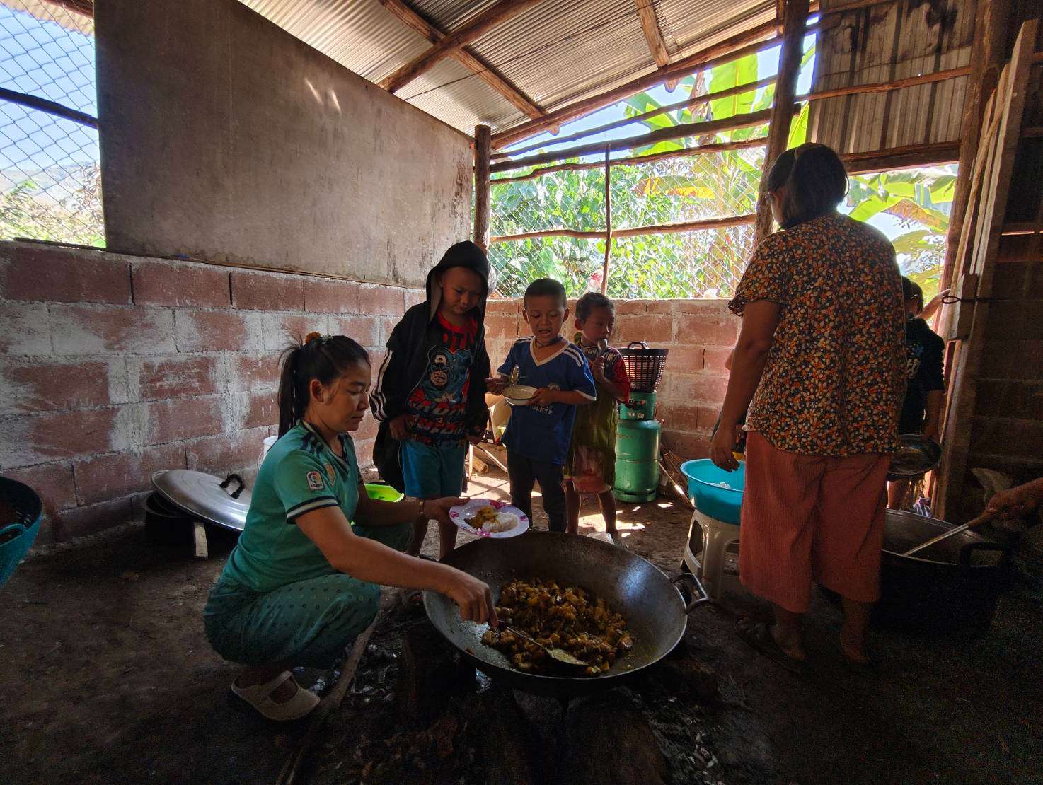 Cafeteria Space for Clean Meals and Youth Connection