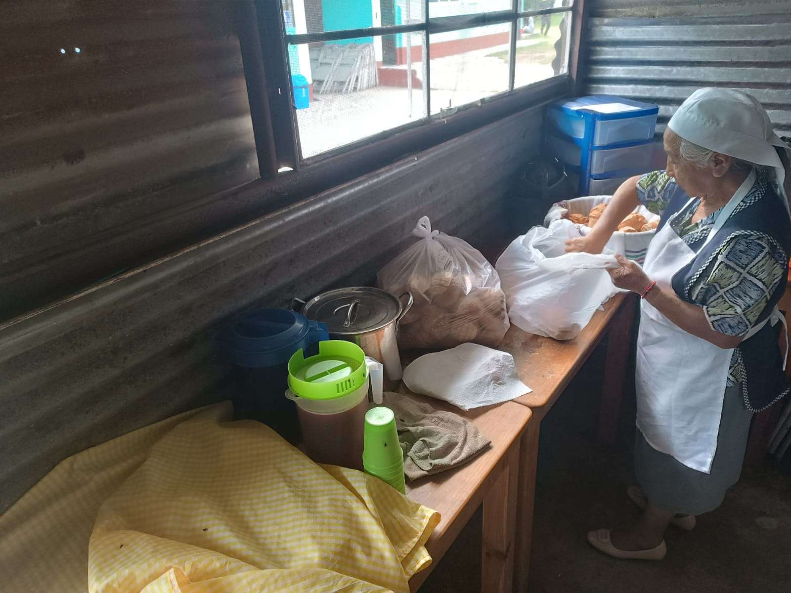 volunteer cooking