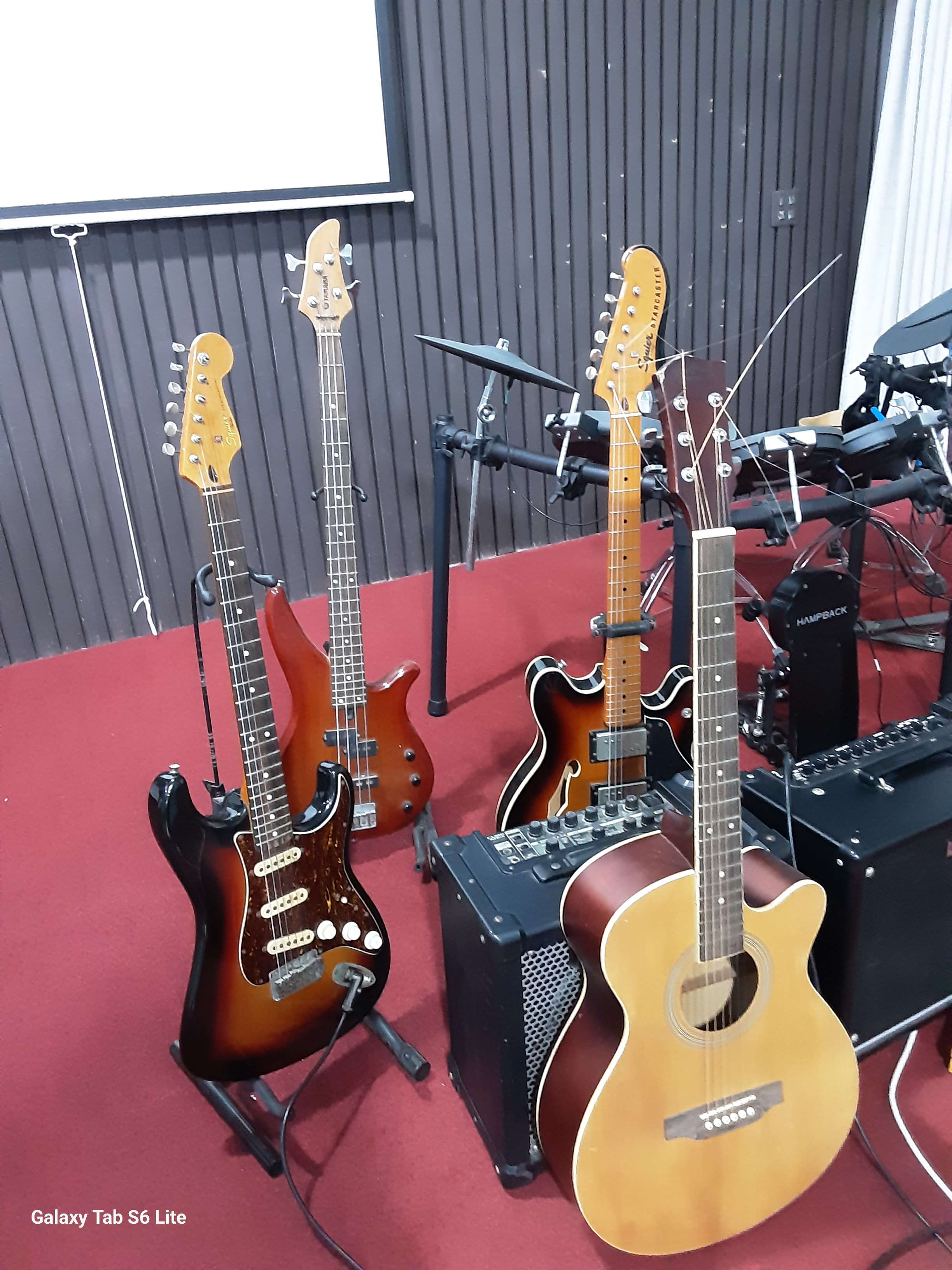 The musical instruments available for teaching children are limited.