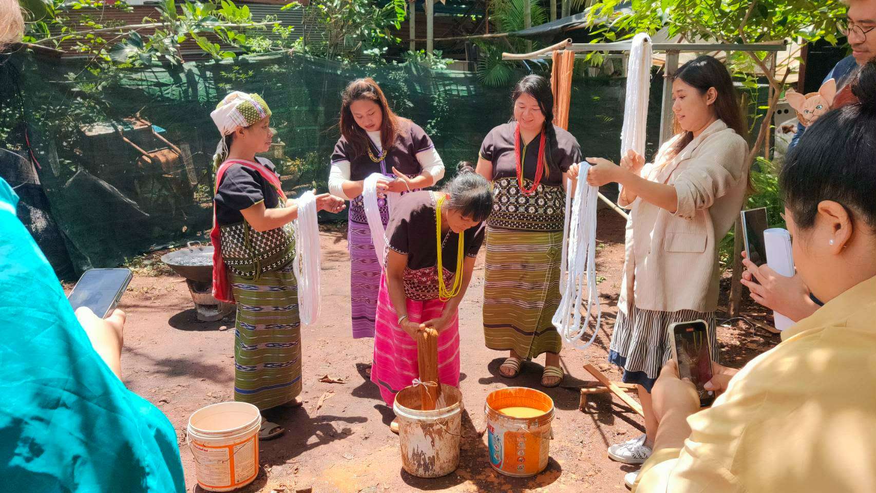 Learn to dye fabrics with natural materials.