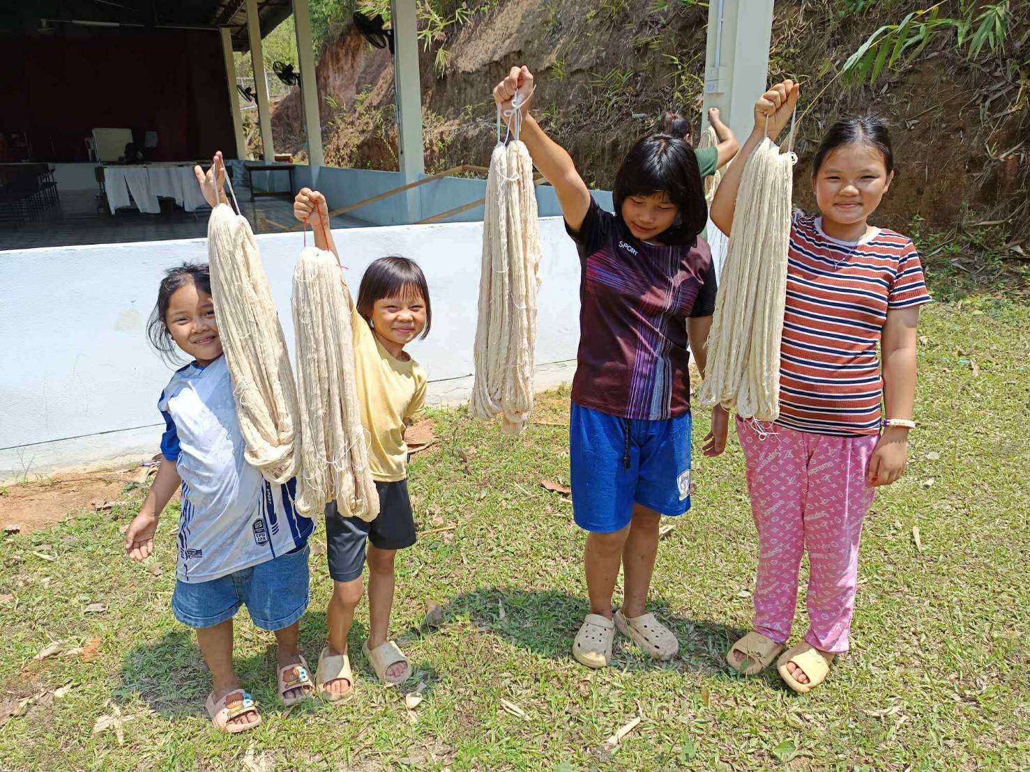 Nature's Thread: Woven Fabrics with Authentic Natural Lines