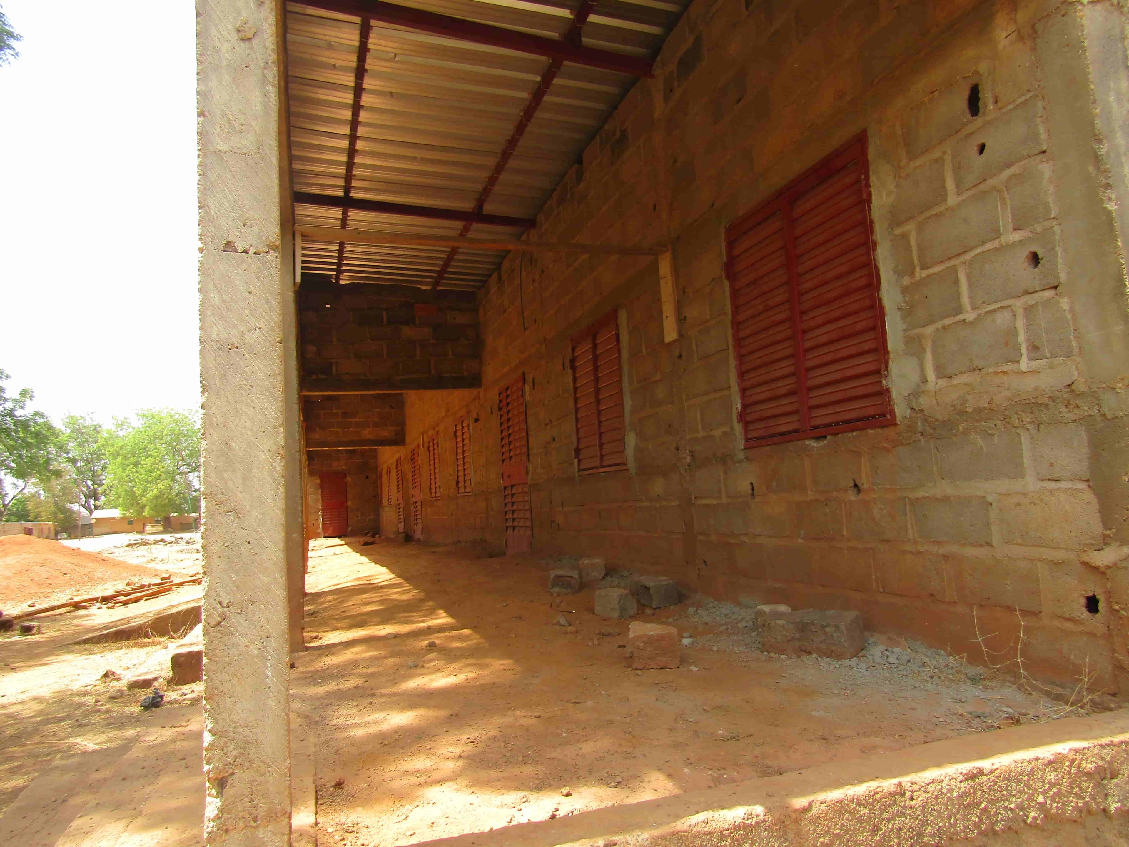 Photo 1: Classroom building in profile