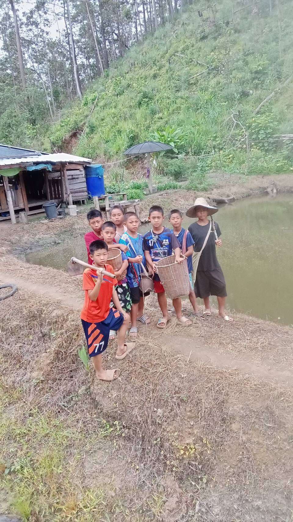 The children learned about fish farming.
