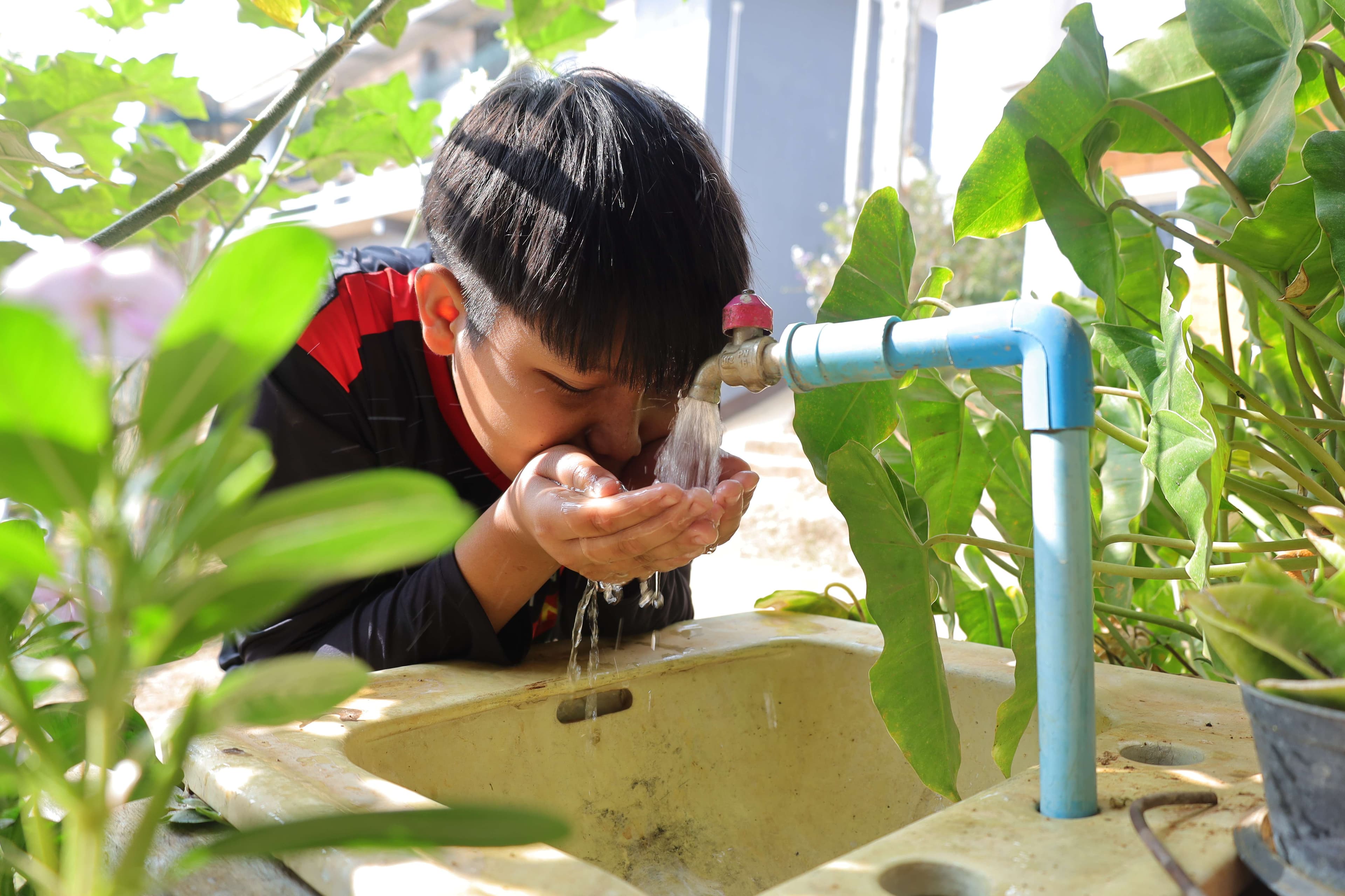 The children in the community drink tap water that is not filtered.