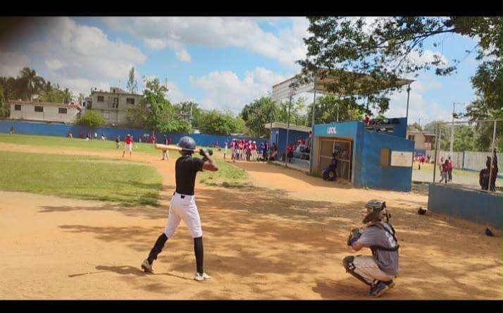 Baseball Teams to Grow Together