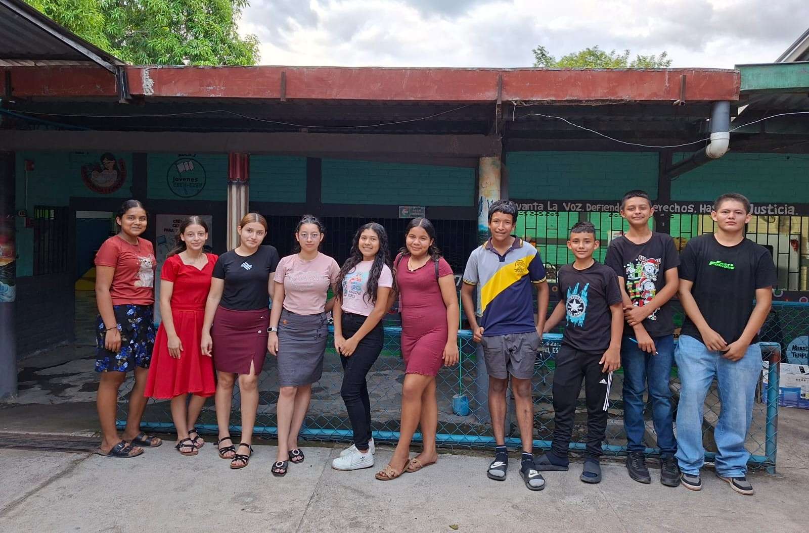 Young people who dream of their Learning Center