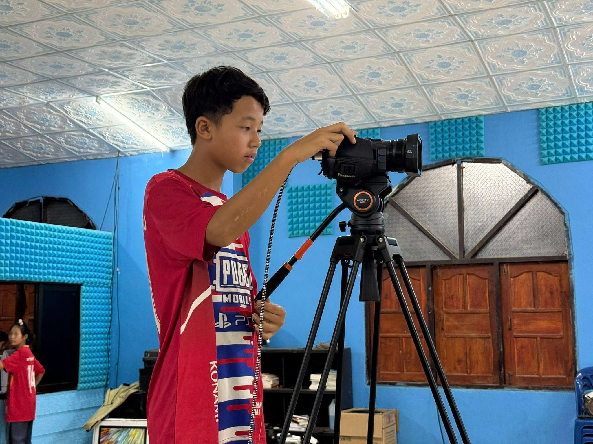 Stage video camera