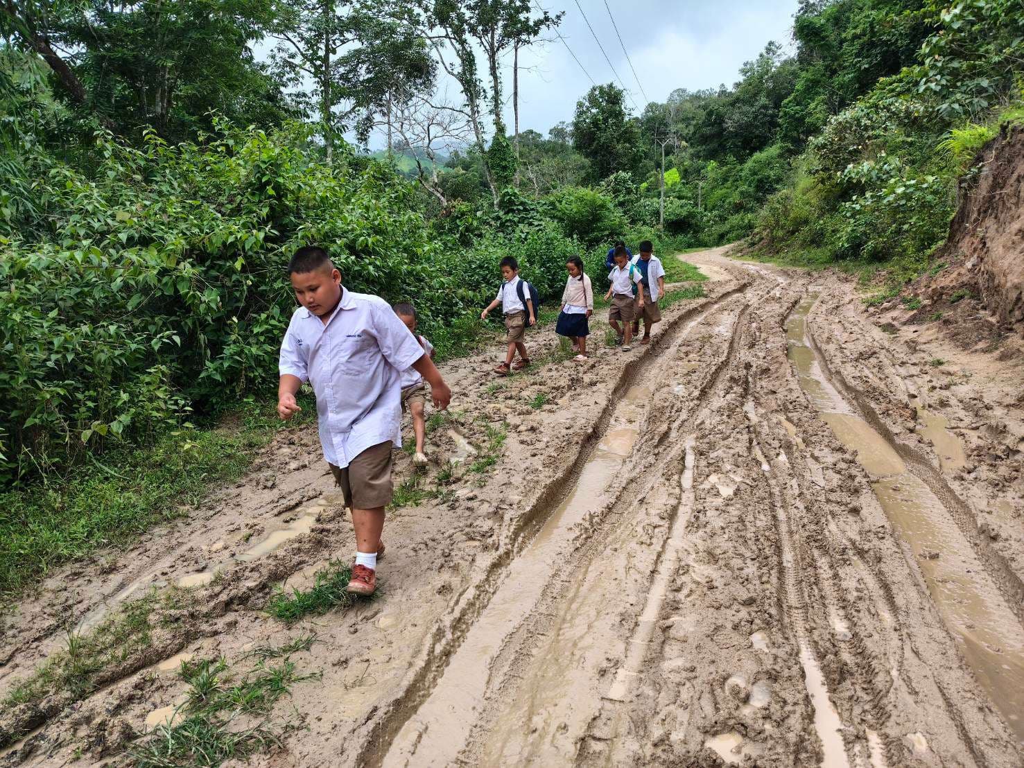 The "Safe Roads for Children: Transforming Risky Routes into Paths for a Better Future" project.