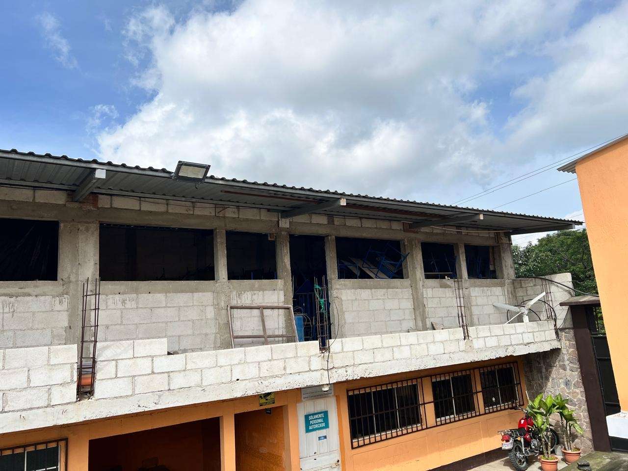 With the help of volunteers, we have made progress step by step